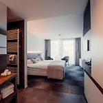 Casino 4*