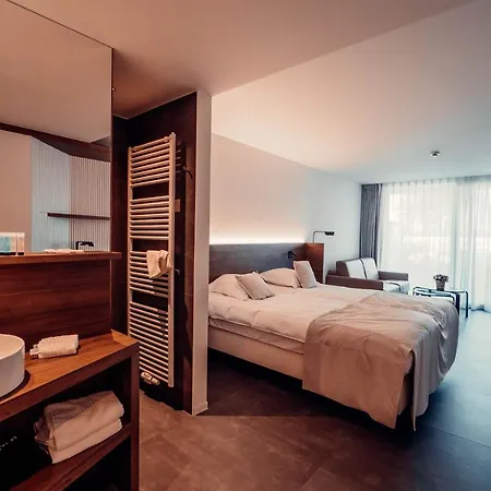 Casino Hotel 4*