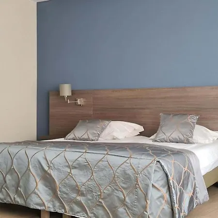 Otel Casino 4*